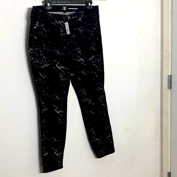 New York and Company high rise skinny leg black marble print pants plus size 16 - Picture 1 of 7